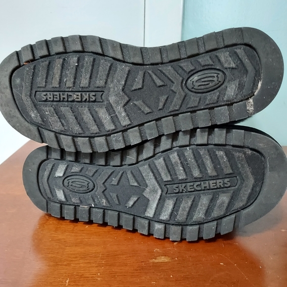 Skechers Australia Soft Faux Suede Boots Women - Picture 8 of 9